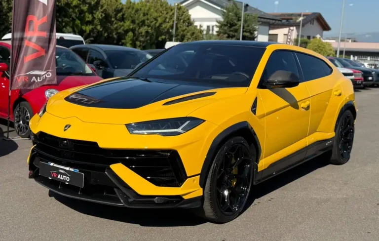 Lamborghini Urus PERFORMANTE 4.0 V8 S auto 5posti FULL CARBON (Ex Calciatore) Lit Price € 349.742